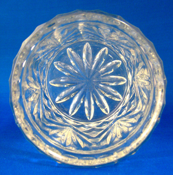 http://www.antiquesandteacups.com/cdn/shop/products/1940s-lead-crystal-waffle-fan-spooner-c_grande.jpg?v=1498792208