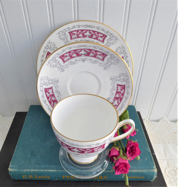 Shelley Blenheim Carlisle Teacup Trio Classical Urns Maroon Bands 1960s