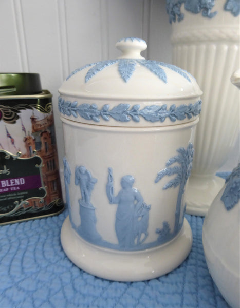 Outlet Antique Wedgwood Classical canister or jar