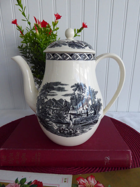 Wedgwood Black Ulander Coffee Pot - store R4407