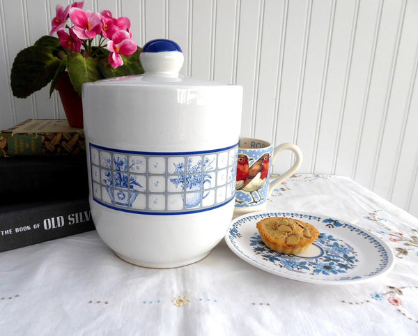 http://www.antiquesandteacups.com/cdn/shop/products/1980s-bluewhite-cookie-jar-biscuits-a_grande.jpg?v=1532358014