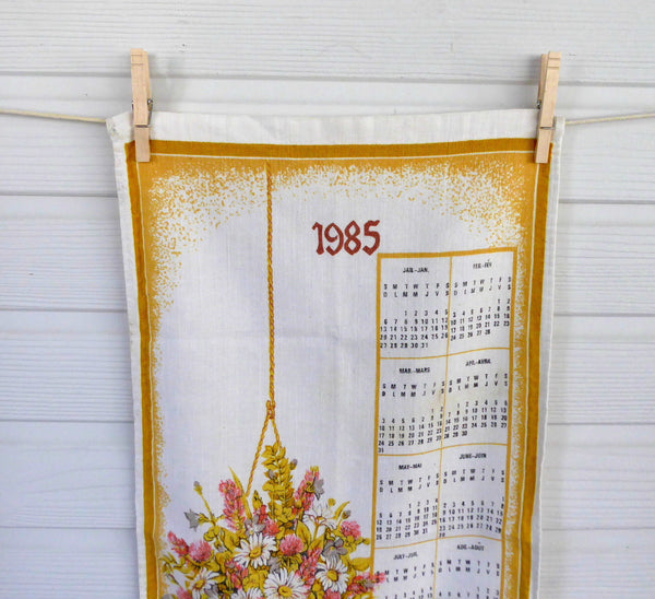 Vintage linen calendar discount towels